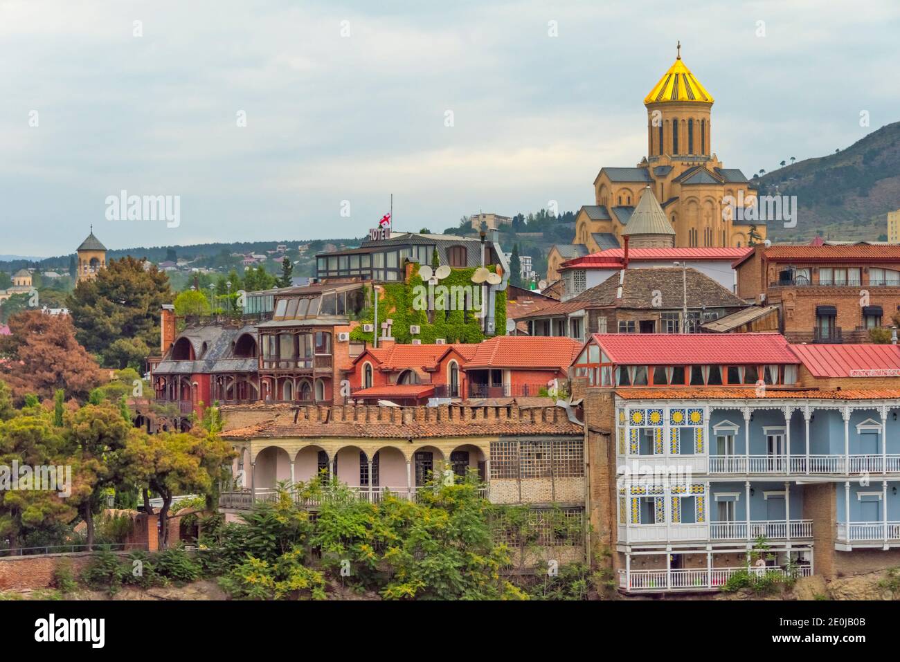 Trinity Kirche und Stadtbild von Tiflis, Georgien Stockfoto