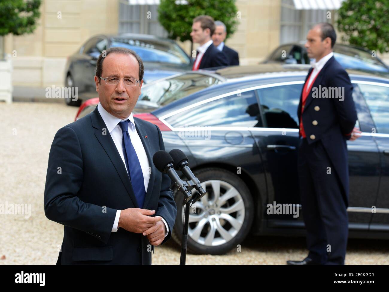 Le Präsident Francois Hollande a recu le M. Antonis SAMARAS, Premier Ministre grec au Palais de l'Elysee. Mousse/ABACAPRESS.COM Stockfoto