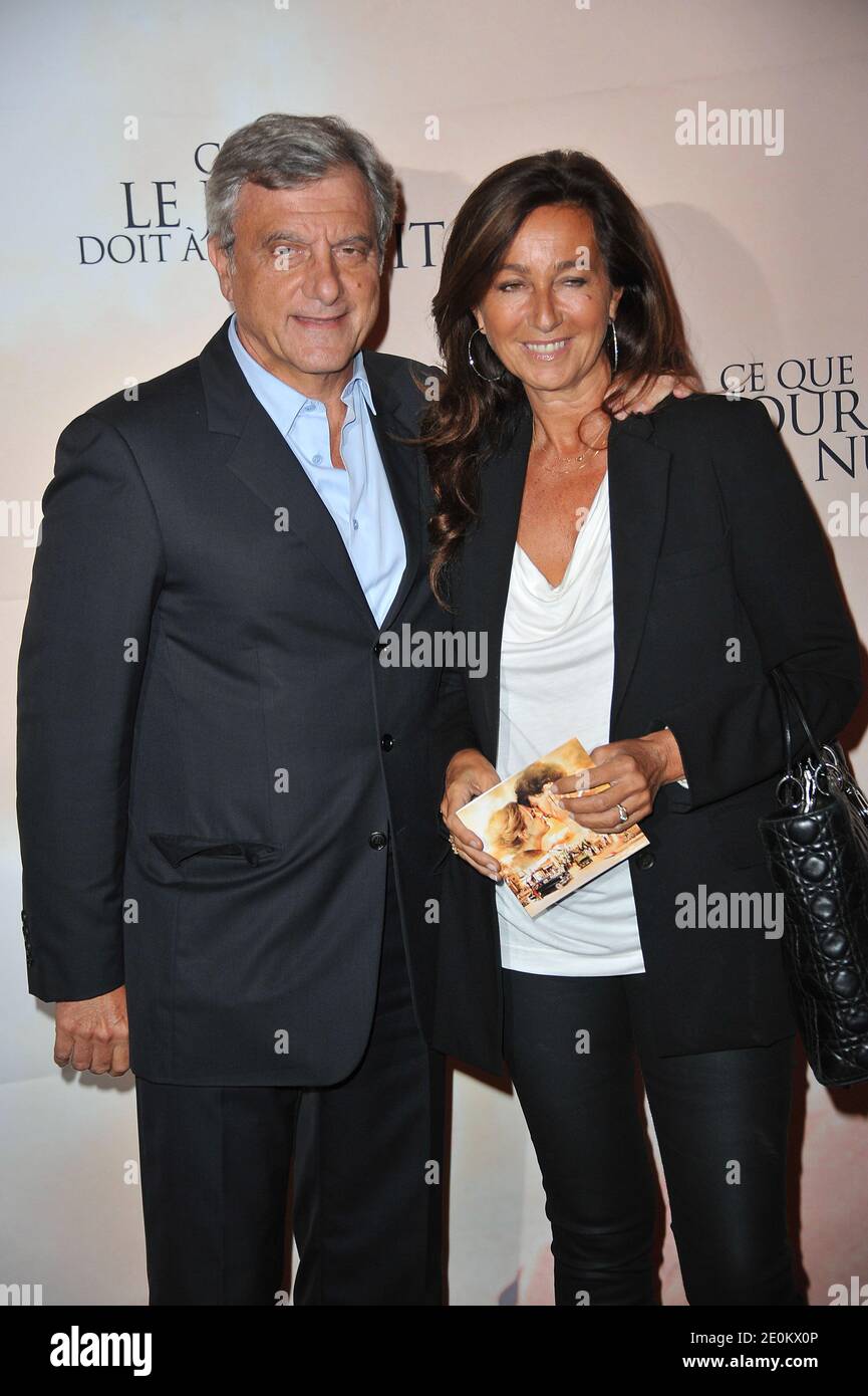 Sidney Toledano und seine Frau Katia bei der Premiere von "CE Que Le Jour doit A La Nuit" am Gaumont Marignan Theater in Paris, Frankreich am 3. September 2012. Foto von Giancarlo Gorassini/ABACAPRESS.COM Stockfoto