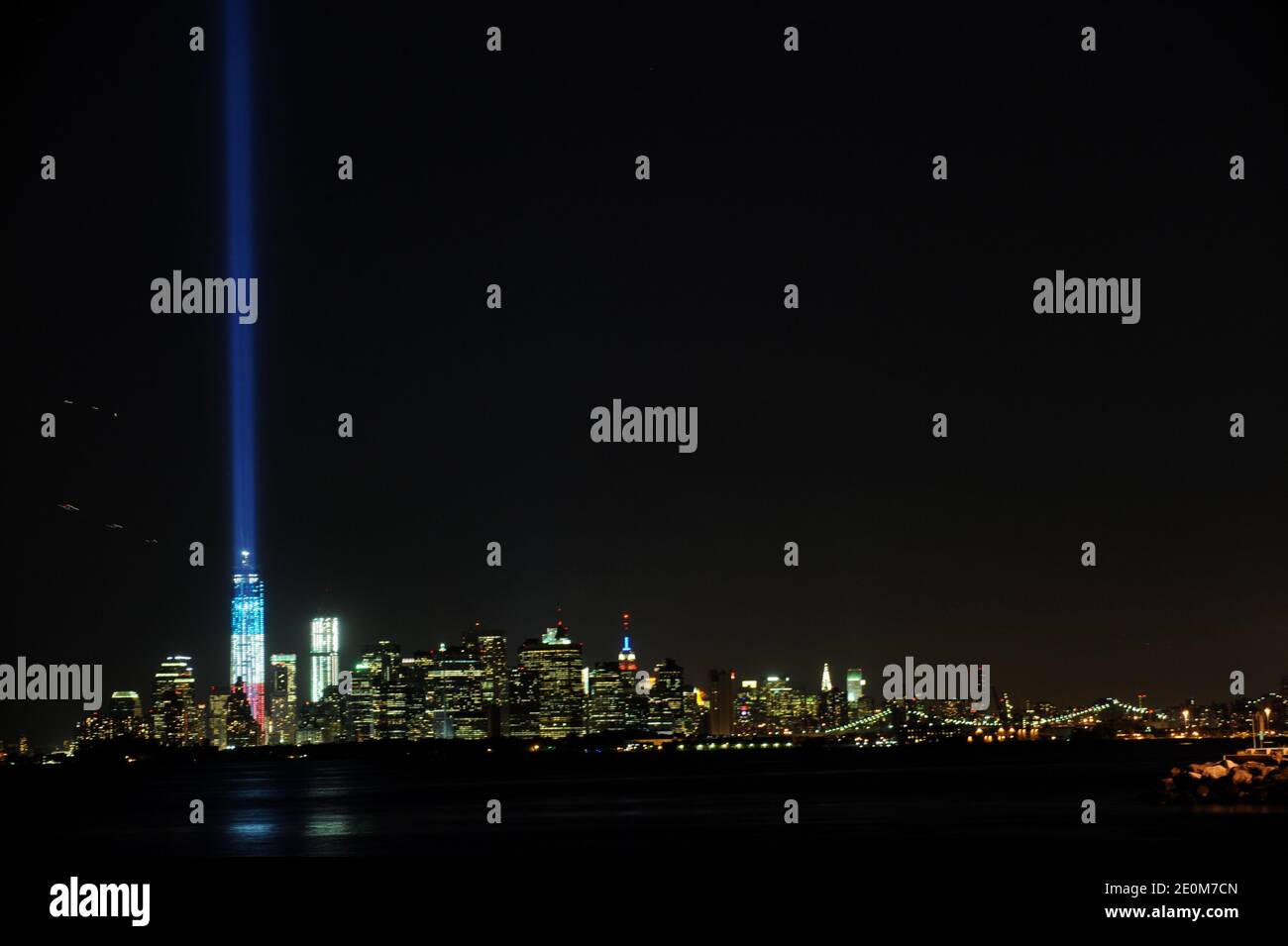 Die 9-11 Tribute Lights scheinen am 11. September 2012 vom 69th Street Pier in Bay Ridge Brooklyn in New York City, NY, USA, zu stammen. Foto von Brad Barket/ABACAPRESS.COM Stockfoto