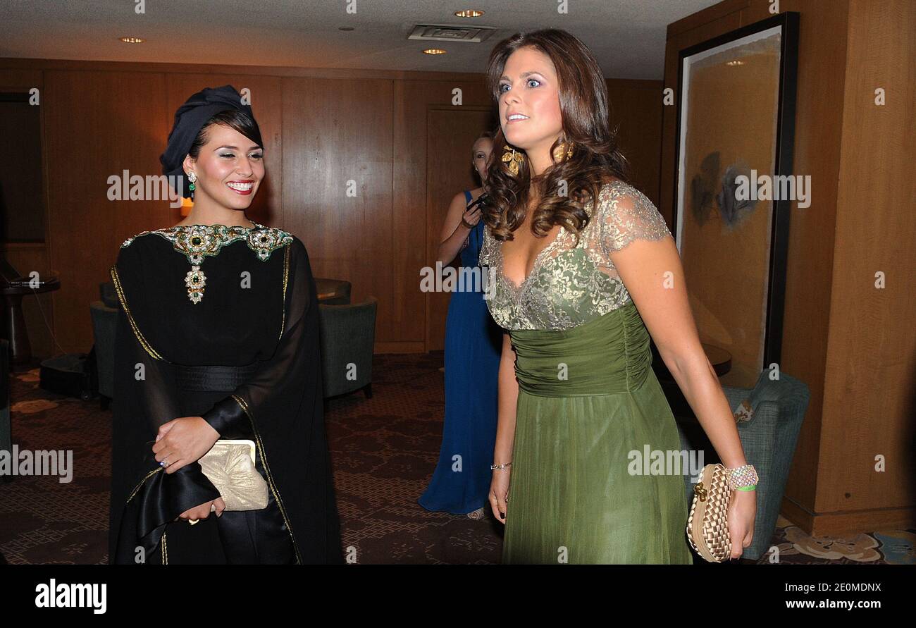 Prinzessin Sara bint Talal bin Abdulaziz Al Saud (L) und S.R.H
