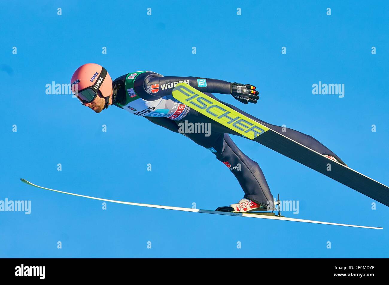 Pius PASCHKE, GER in Aktion beim Vierschanzentournee Skisprung im Olympiastadion, große Olympiaschanze in Garmisch-Partenkirchen, Bayern, Deutschland, 01. Januar 2021. © Peter Schatz / Alamy Live News Stockfoto