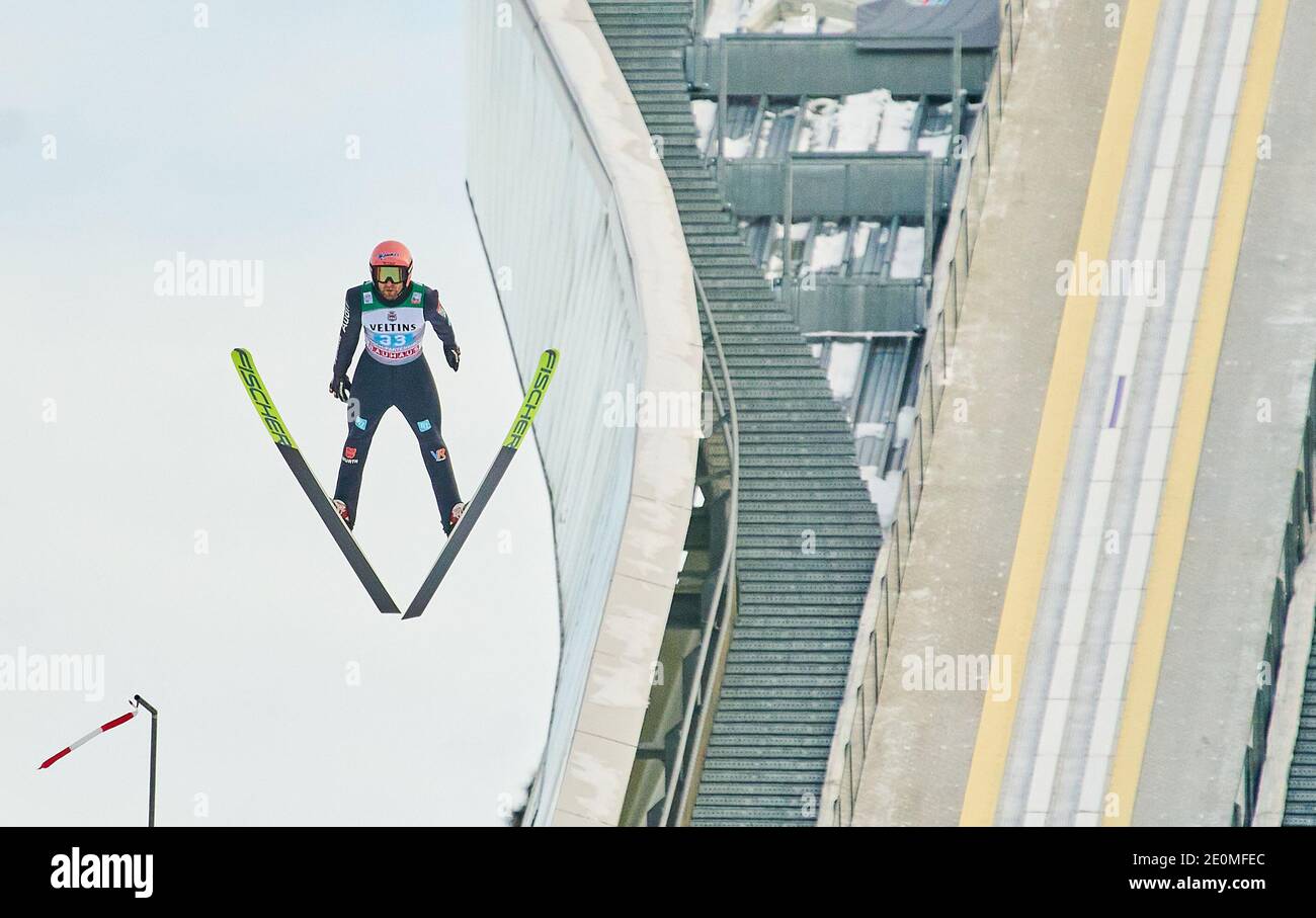 Pius PASCHKE, GER in Aktion beim Vierschanzentournee Skisprung im Olympiastadion, große Olympiaschanze in Garmisch-Partenkirchen, Bayern, Deutschland, 01. Januar 2021. © Peter Schatz / Alamy Live News Stockfoto
