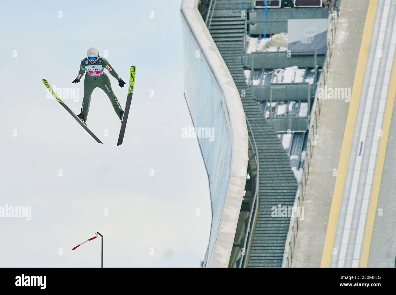 Andrzej STEKALA, POL in Aktion beim Vierschanzentournee Skisprung im Olympiastadion, große Olympiaschanze in Garmisch-Partenkirchen, Bayern, Deutschland, 01. Januar 2021. © Peter Schatz / Alamy Live News Stockfoto