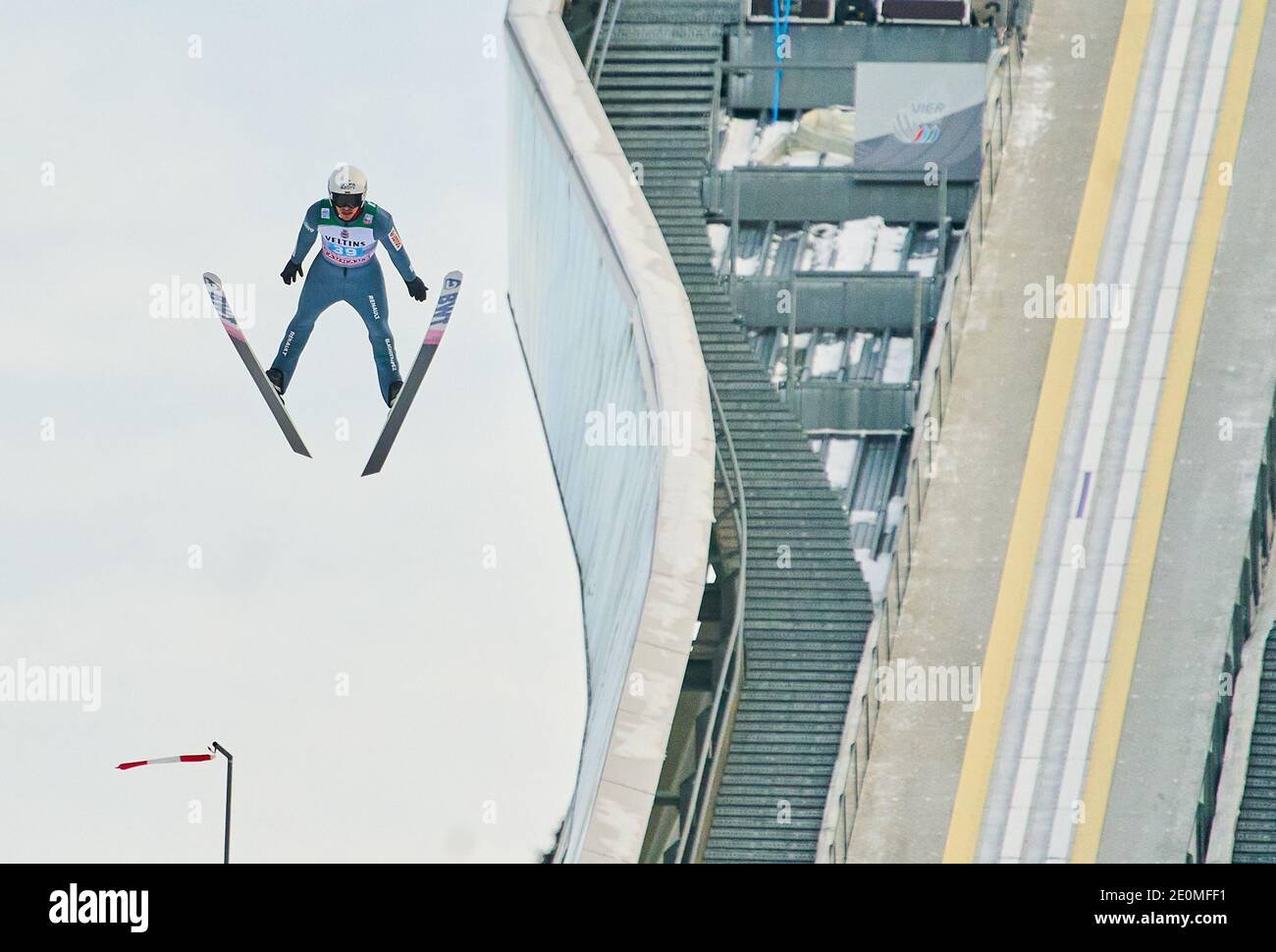 Piotr ZYLA, POL in Aktion beim Vierschanzentournee Skisprung im Olympiastadion, große Olympiaschanze in Garmisch-Partenkirchen, Bayern, Deutschland, 01. Januar 2021. © Peter Schatz / Alamy Live News Stockfoto