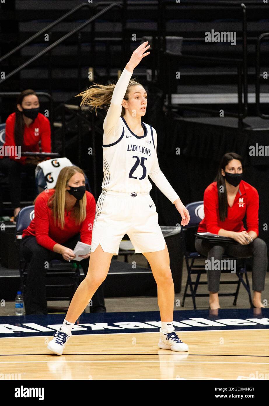 Kelly Jekot #25 Bitten um den Ball während der Big Ten Konferenz Spiel zwischen Penn State und Maryland im Bryce Jordan Center im University Park Georgia Soares/Sports Press Phot Credit: SPP Sport Press Foto. /Alamy Live Nachrichten Stockfoto