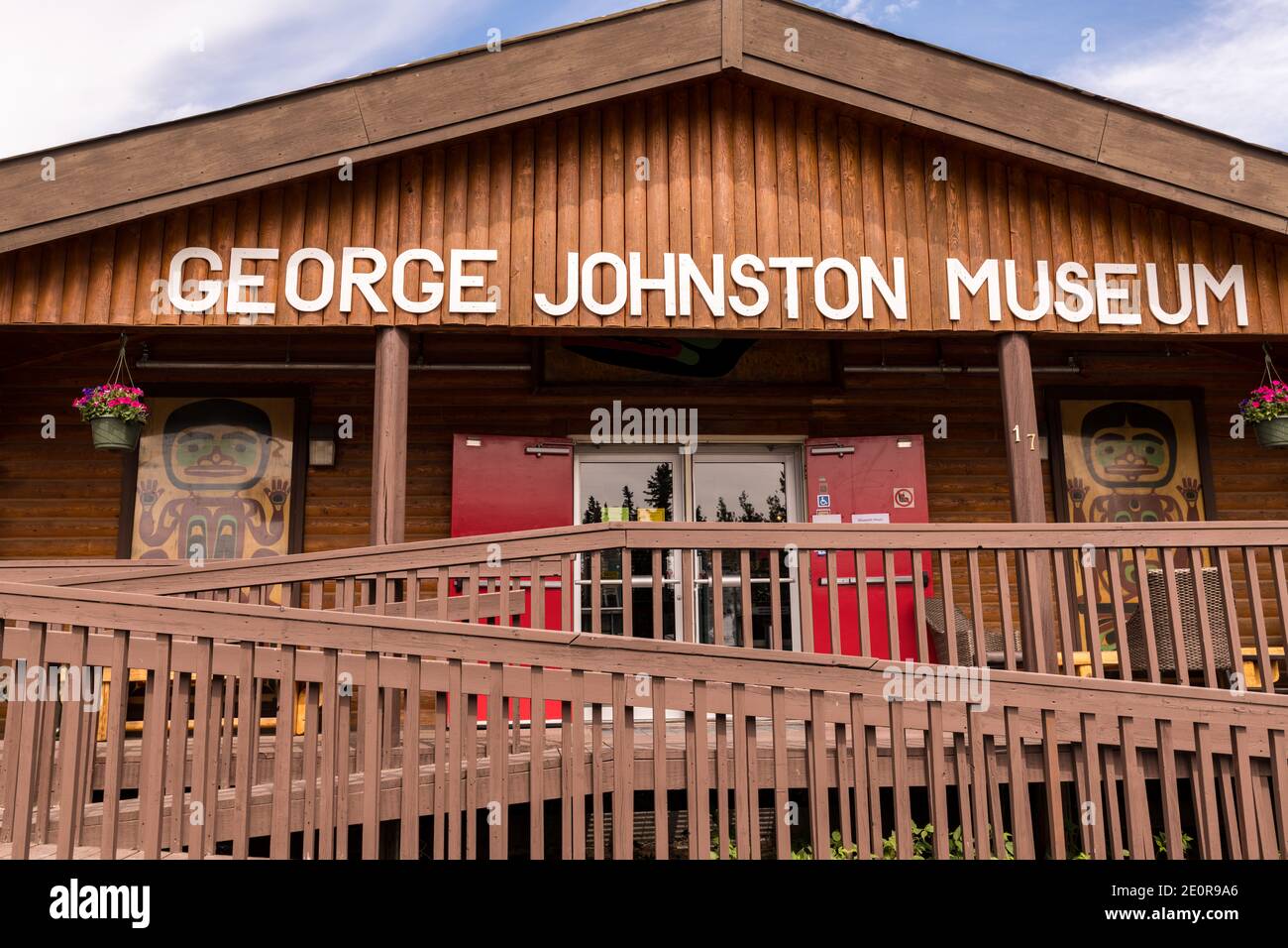 Außenansicht des George Johnston Museums auf dem Alaska Highway in Teslin, Yukon, Kanada. Stockfoto