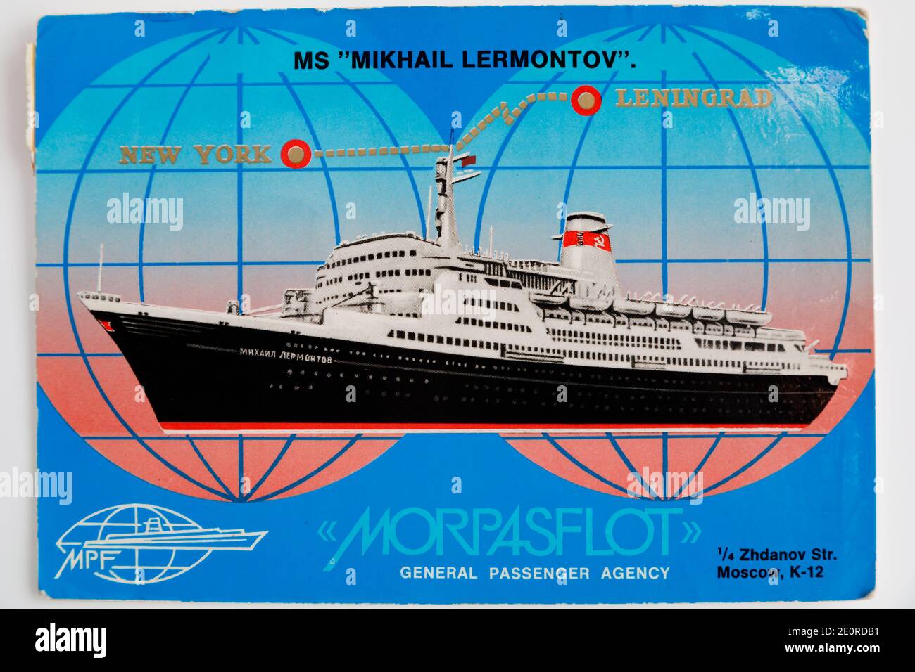 Alte Postkarte vom russischen Kreuzfahrtschiff MS Mikhail Lermontov, verwendet auf der Leningrad-New york-Route. Sank, nachdem er Felsen vor Neuseeland getroffen hatte Stockfoto