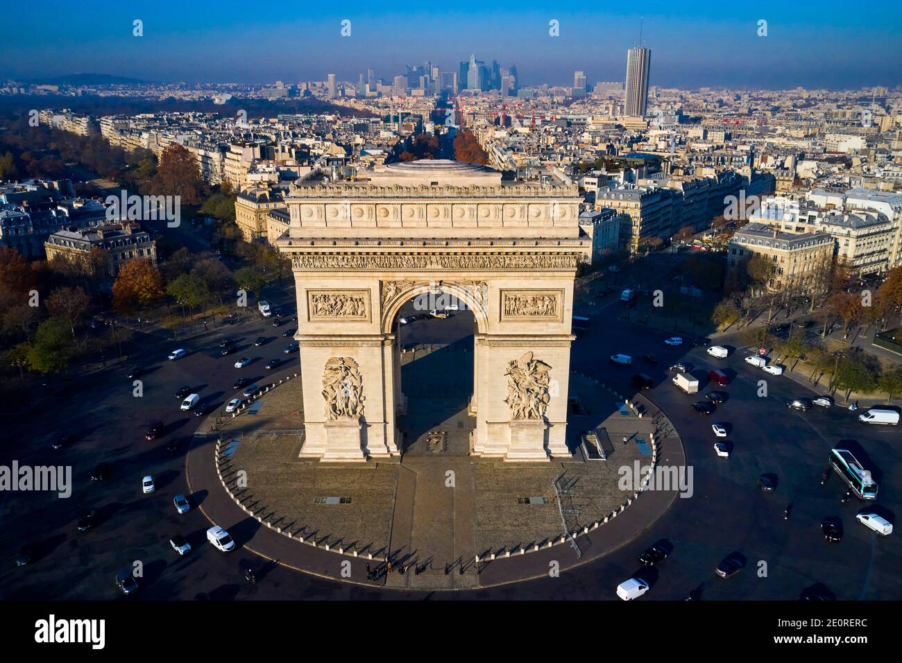 Frankreich, Paris (75), Place Charles de Gaulle oder de l'Etoile und der Triumphbogen Stockfoto
