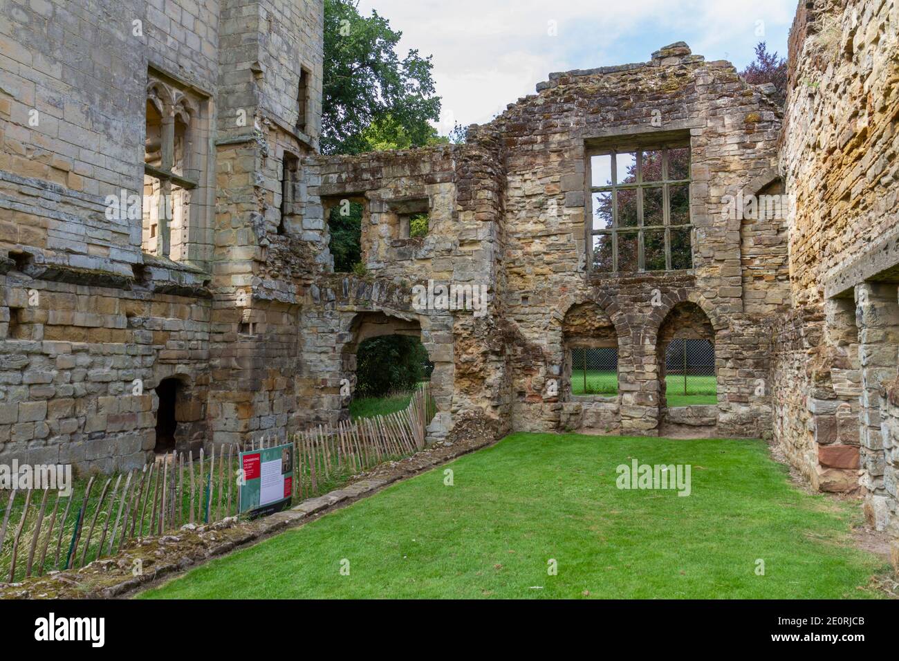 Die Buttery und Speisekammer in Ashby de la Zouch Castle, Ashby-de-la-Zouch, Leicestershire, England. Stockfoto
