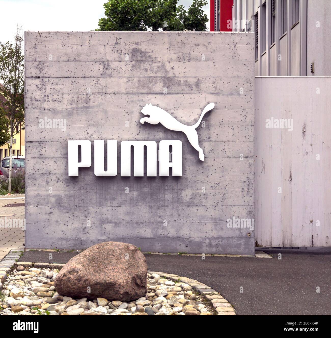 sportbekleidung puma