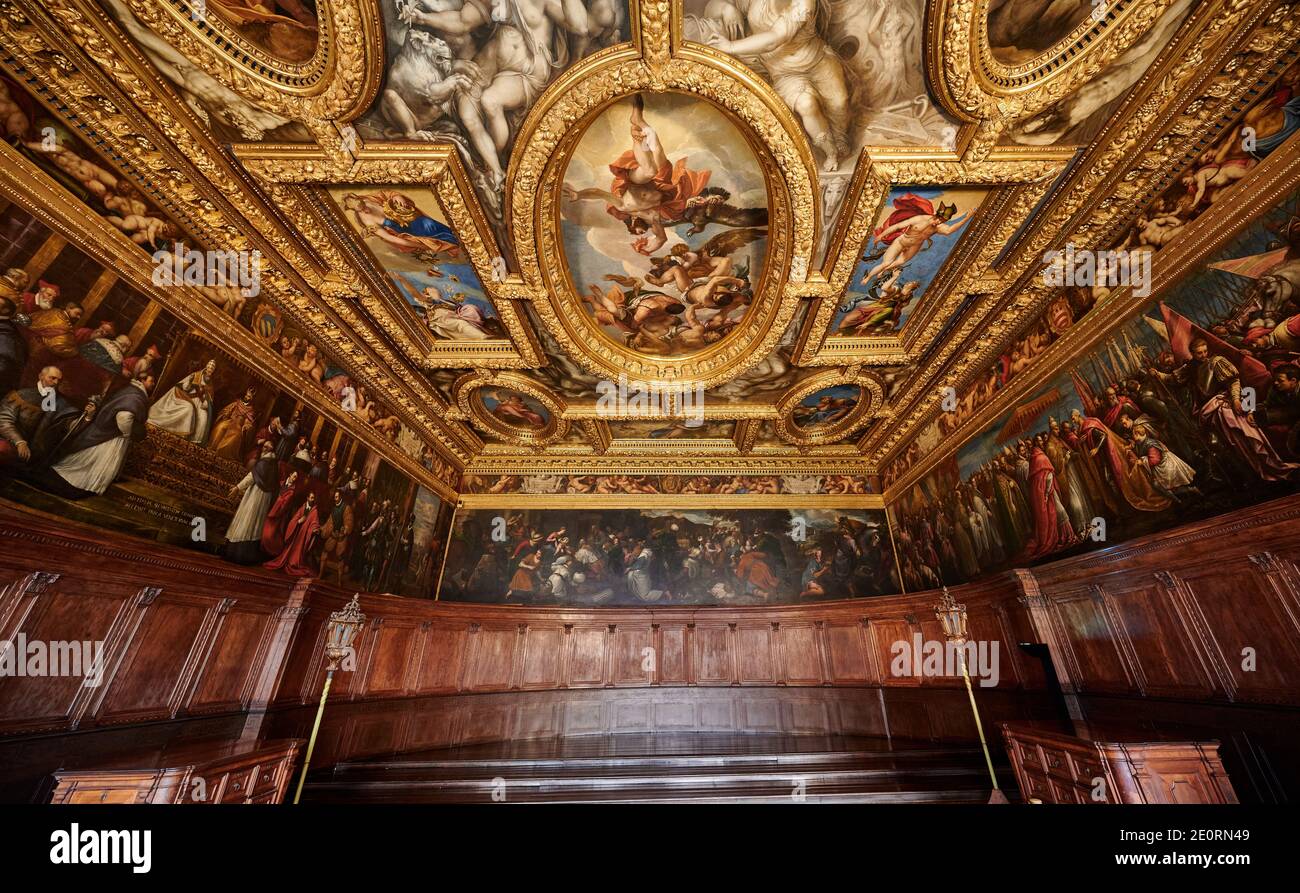 Fresken und Stuckarbeiten in der Sala del Consiglio dei Dieci, Dogenpalast, Palazzo Ducale, Venedig, Venetien, Italien Stockfoto