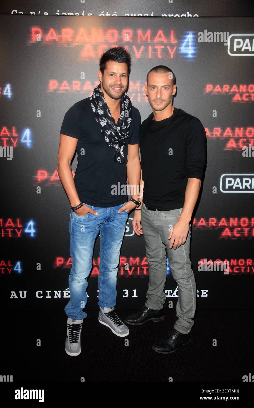 Nicolas Suret und Sebastien Soudais nehmen an der Premiere von 'Paranormal Activity 4' Teil, die am 19. Oktober 2012 im UCG Bercy Cinemas in Paris, Frankreich, stattfand. Foto von Jerome Domine/ABACAPRESS.COM Stockfoto