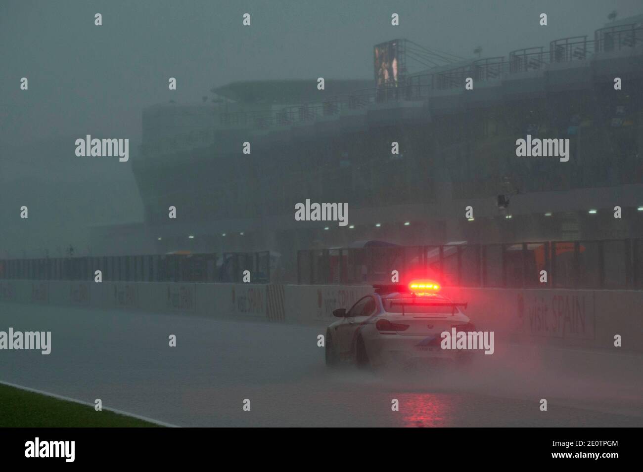 Starker Regen fällt während des MotoGP Malaysia Grand Prix, Race Day in Sepang, Malaysia am 21. Oktober 2012. Foto von Malkon/ABACAPRESS.COM Stockfoto