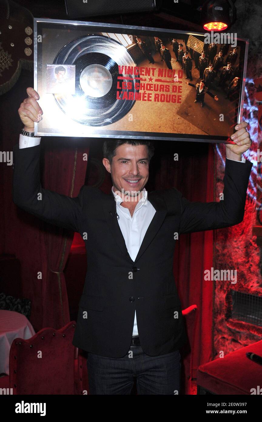 Vincent Niclo, der am 05. November 2012 an der Party teilnahm, um sein Platin-Album in Raspuutine in Paris zu feiern. Foto von Aurore Marechal/ABACAPRESS.COM Stockfoto
