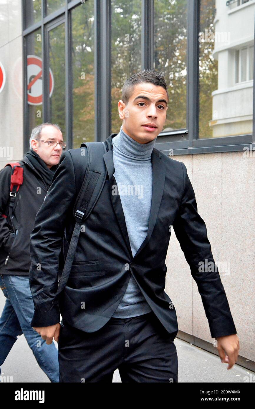 Wissam Ben Yedder kommt am 8. November 2012 zum FFF Disziplinarausschuss für den Outputclub zwischen zwei Play-offs für die Euro 2013 in der Zentrale des französischen Fußballverbands (FFF) in Paris, Frankreich, um die französische Mannschaft anzukündigen, die Italien in einem Freundschaftsspiel gegenübersteht. Foto von ABACAPRESS.COM Stockfoto