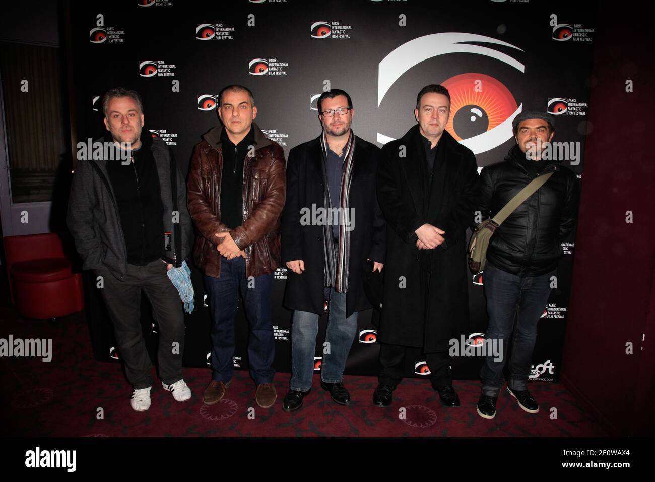 Die Jurymitglieder (L-R) Pascal Laugier, Nicolas Boukhrief, Laurent Courtiaud, Julien Carbon und Xavier Gens kommen zur Eröffnung des 2. Internationalen fantastischen Filmfestivals PIFFF Paris am 16. November 2012 in Paris, Frankreich. Foto von Jerome Domine/ABACAPRESS.COM Stockfoto