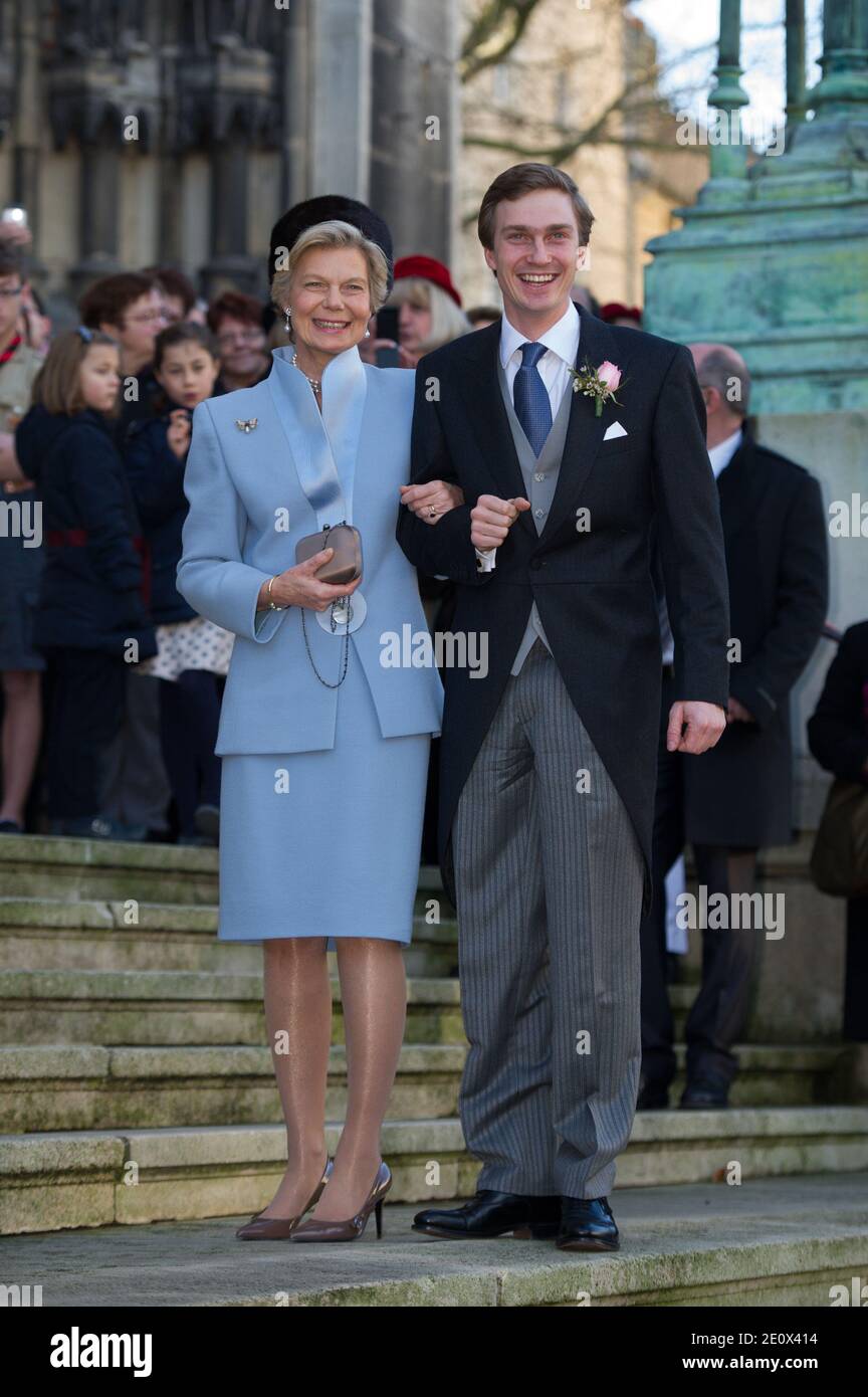 Prinzessin Marie Astrid von Luxemburg und ihr Sohn Erzherzog Christoph von Österreich kommen am 29. Dezember 2012 zu seiner religiösen Hochzeit mit Adelaide Drape-frisch in die Basilika Saint-Epvre in Nancy, Frankreich. Foto von Nicolas Gouhier/ABACAPRESS.COM Stockfoto
