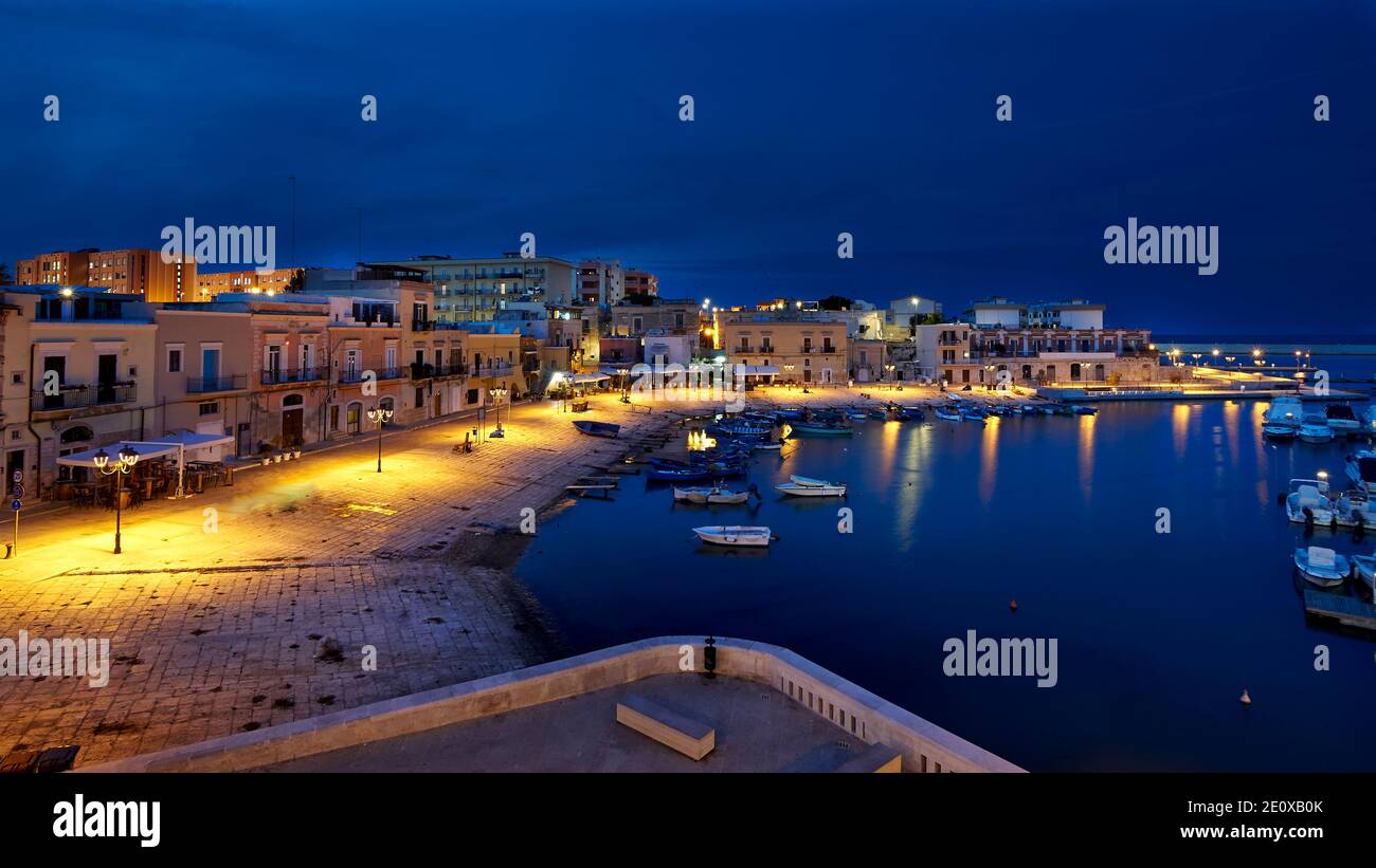 Alter Hafen Von Bisceglie Bei Nacht Apulien Apulien Italien Stockfoto