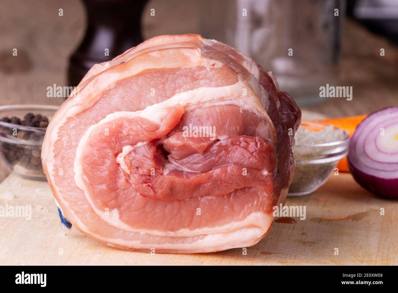 Rohes Schweinefleisch Stockfoto