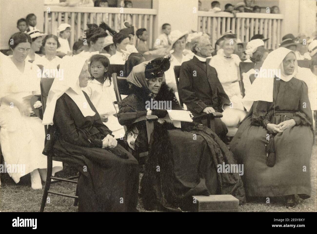 Liliuokalani mit Schwester Beatrice und Schwester Albertina im Priory St. Andreas Stockfoto