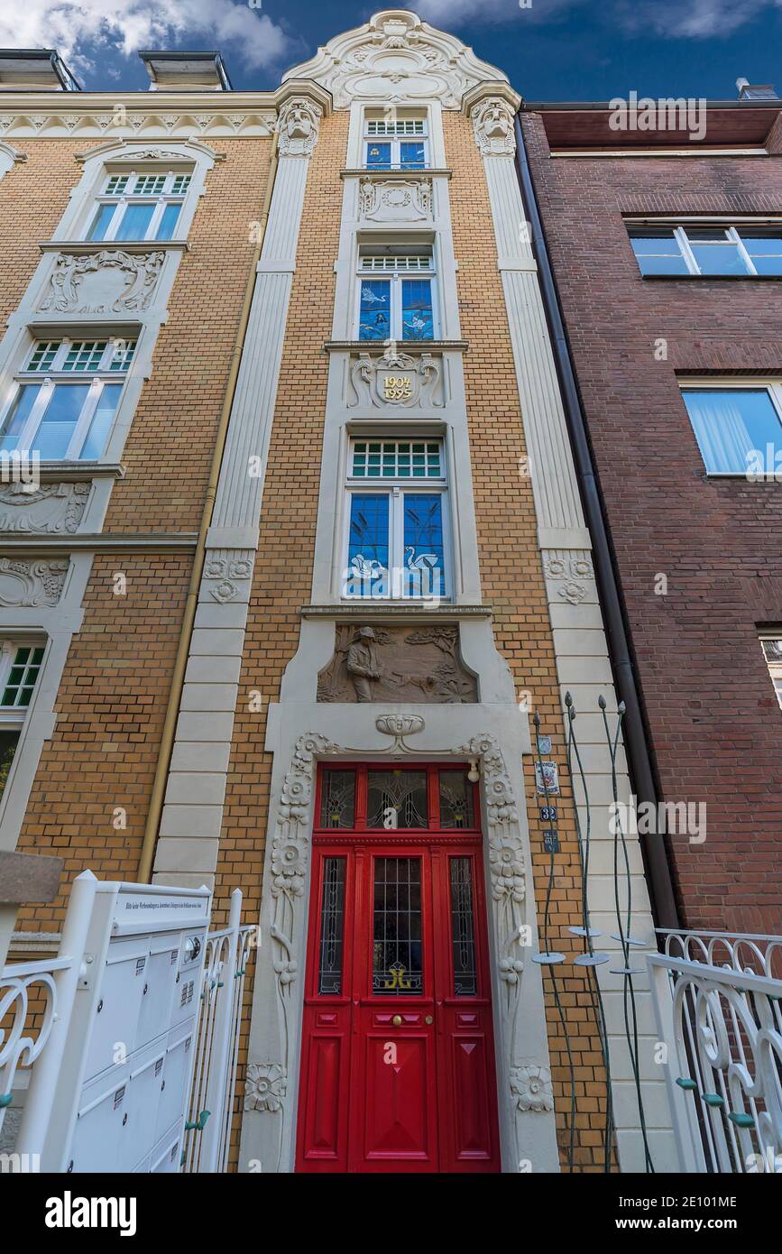 Dekoratives Wohnhaus im Jugendstil aus dem Jahr 1904, Kreuzviertel, Münster, Nordrhein-Westfalen, Deutschland, Europa Stockfoto