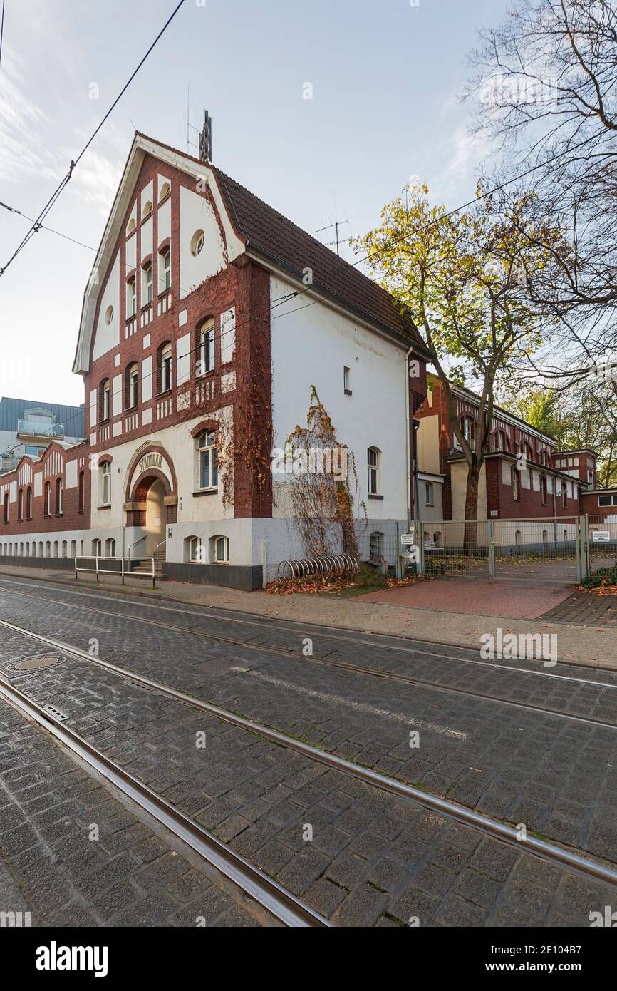 Krefeld - Blick in die City-Badehalle, die Badegäste des Stadtbades können schwimmen wie in kaiserlichen Zeiten, es öffnete seine Türen zum ersten Mal im Jahr 1907, Nord Rh Stockfoto
