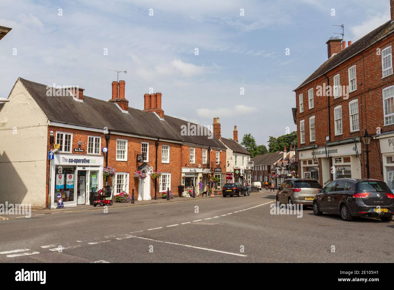Allgemeine Ansicht des Market Place in Market Bosworth, Leicestershire, Großbritannien. Stockfoto