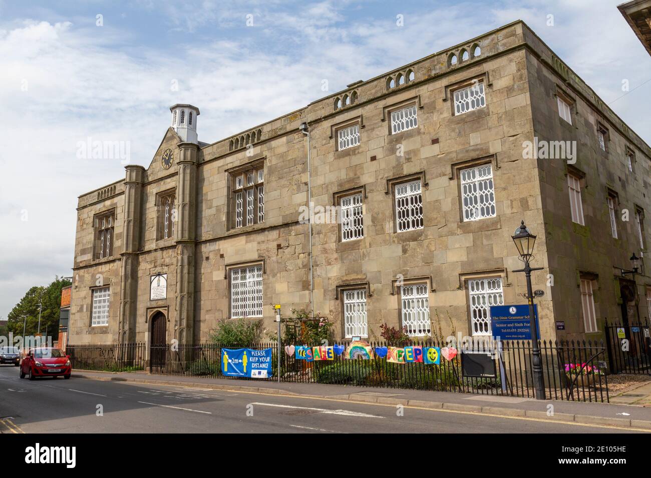 Das Dixie Grammar School (Senior & Sixth Form) Gebäude, erbaut 1828, Market Place in Market Bosworth, Leicestershire, Großbritannien. Stockfoto