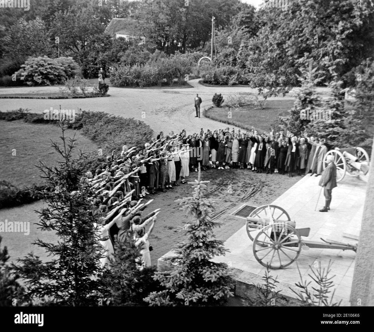 Paul von Hindenburg inspiziert Schulgruppen, historische Fotografie, c. 1932, Neudeck Estate, Deutschland, jetzt Polen, Europa Stockfoto