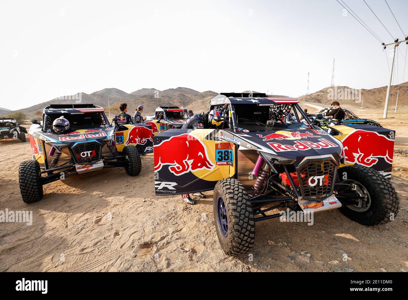 381 Guthrie Mitchell (usa), Floene Ola (NOR), OT3, Red Bull Off-Road Team USA, Leichtgewicht Fahrzeuge Prototyp - T3, während der Dakar 2021Ã¢Â&#x80;Â&#x99;s Prolog und Start Podium Zeremonie in Jeddah, Saudi-Arabien am 2. Januar 2021 - Foto FrÃ©dÃ©ric Le FlocÃ¢Â&#x80;Â&#x99;h / DPPI / LM Stockfoto