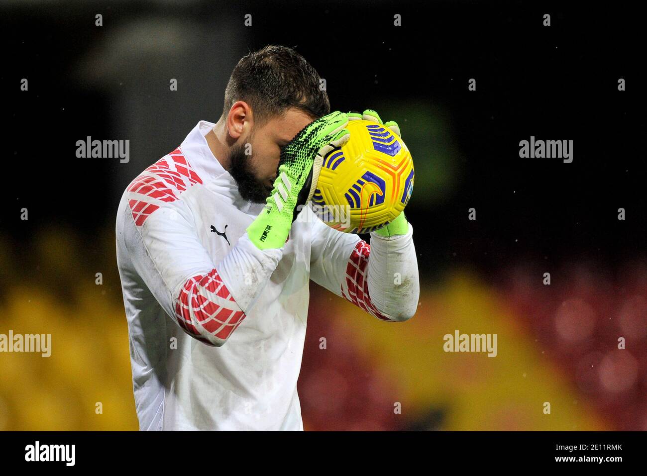 Benevento, Italien. Januar 2021. Gianluigi Donnarumma Spieler von AC Mailand, während des Spiels der italienischen Fußball-Liga Serie A zwischen Benevento gegen Mailand Endergebnis 0-2, Spiel im Ciro Vigorito Stadion in Bevento gespielt. Italien, Den 03. Januar 2021. (Foto von Vincenzo Izzo/Sipa USA) Quelle: SIPA USA/Alamy Live News Stockfoto