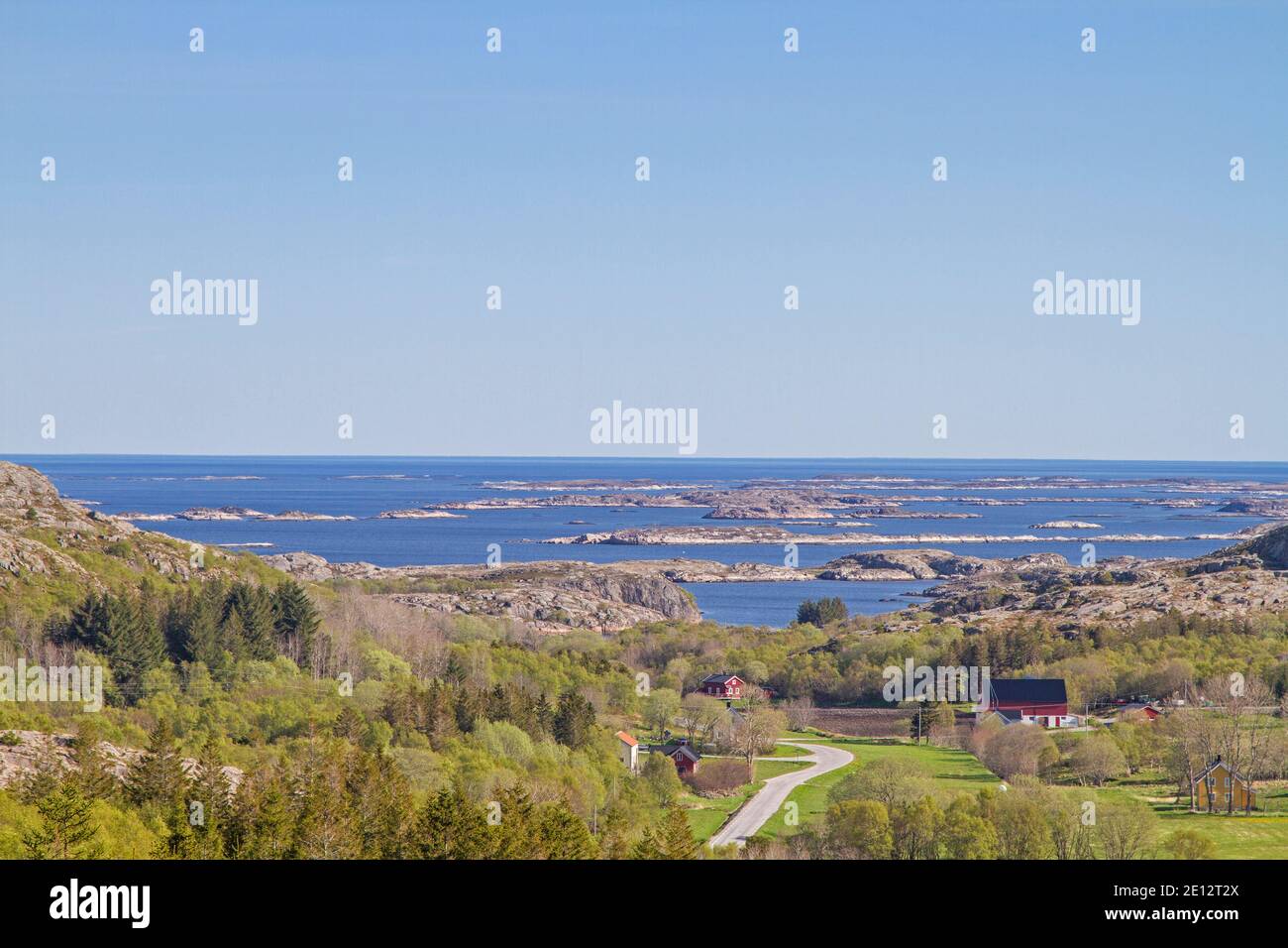 Blick Auf Die Archipelago Küste Bei Austatfjord Auf Der Insel Von Vikna Stockfoto