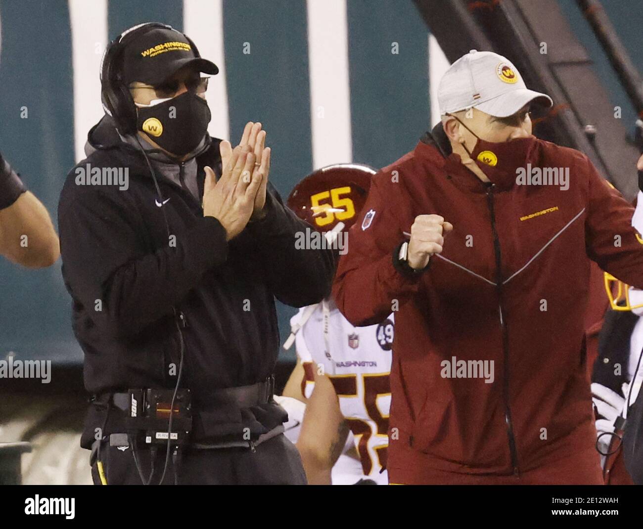 Philadelphia, Usa. Januar 2021. Washington Football Team Cheftrainer Ron Rivera reagiert nach einem Spiel in der zweiten Hälfte gegen die Philadelphia Eagles in Woche 17 der NFL-Saison auf Lincoln Financial Field in Philadelphia am Sonntag, 3. Januar 2021. Washington besiegte die Eagles 20-14 und gewann die NFC East Division mit einem Rekord von 7:9. Foto von John Angelillo/UPI Kredit: UPI/Alamy Live Nachrichten Stockfoto