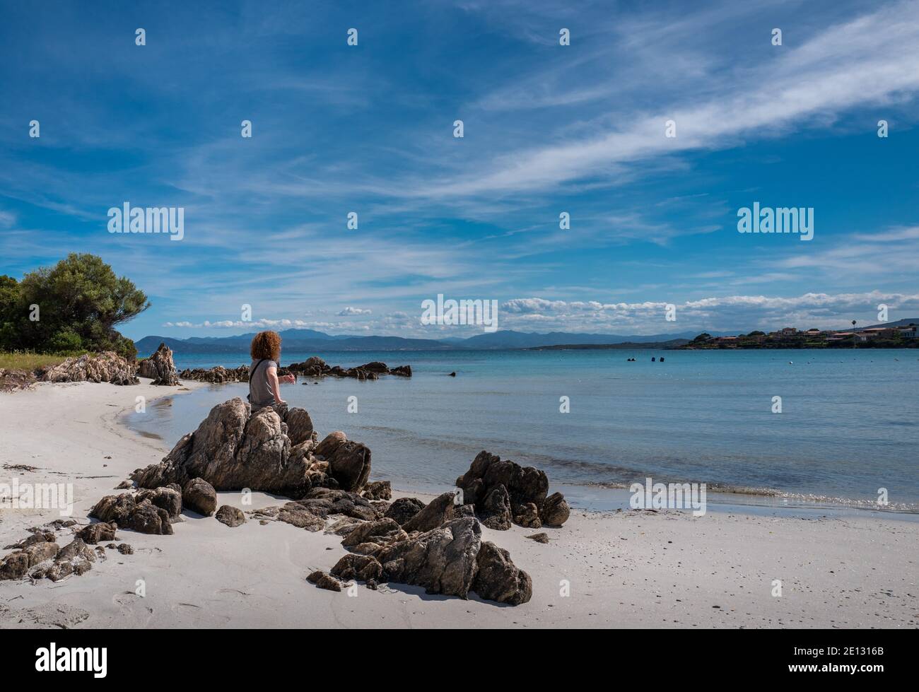 Endlich Sommerurlaub Am Strand Von Sardinien Stockfoto