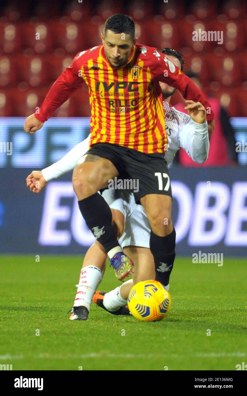 Benevento, Italien. Januar 2021. Benevento, Italien, Ciro Vigorito Stadion, 03. Januar 2021, Gianluca Caprari (Benevento CALCIO ) während Benevento Calcio vs AC Mailand - Italienische Fußball Serie A Spiel Kredit: Renato Olimpio/LPS/ZUMA Wire/Alamy Live News Stockfoto