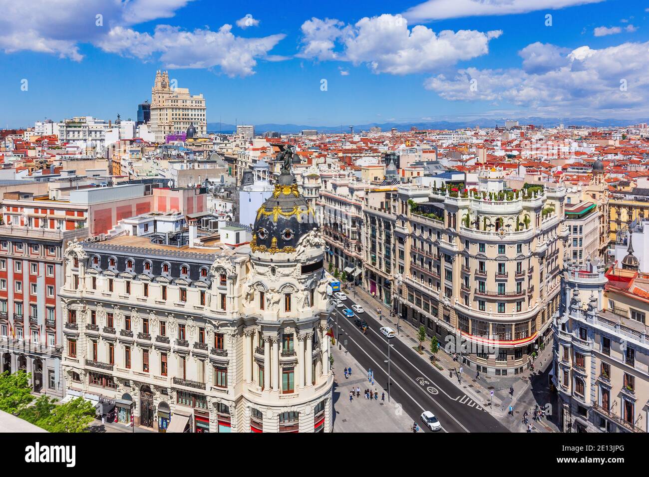 Madrid, Spanien. Luftaufnahme der Gran Via, Haupteinkaufsstraße in Madrid. Stockfoto