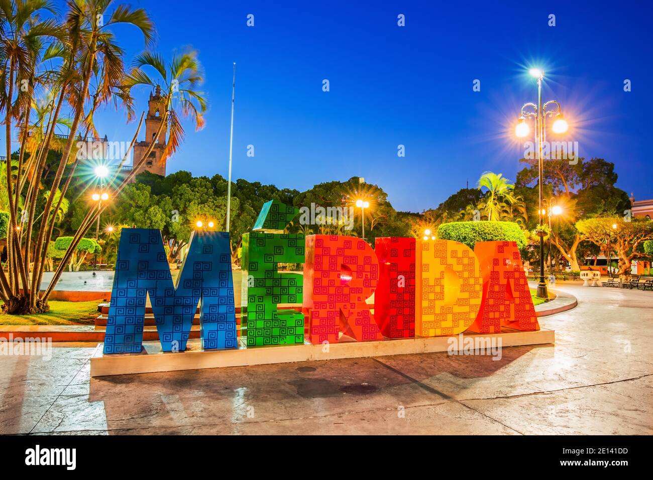 Merida, Mexiko - 23. April 2019: Stadtschild in der Altstadt. Stockfoto