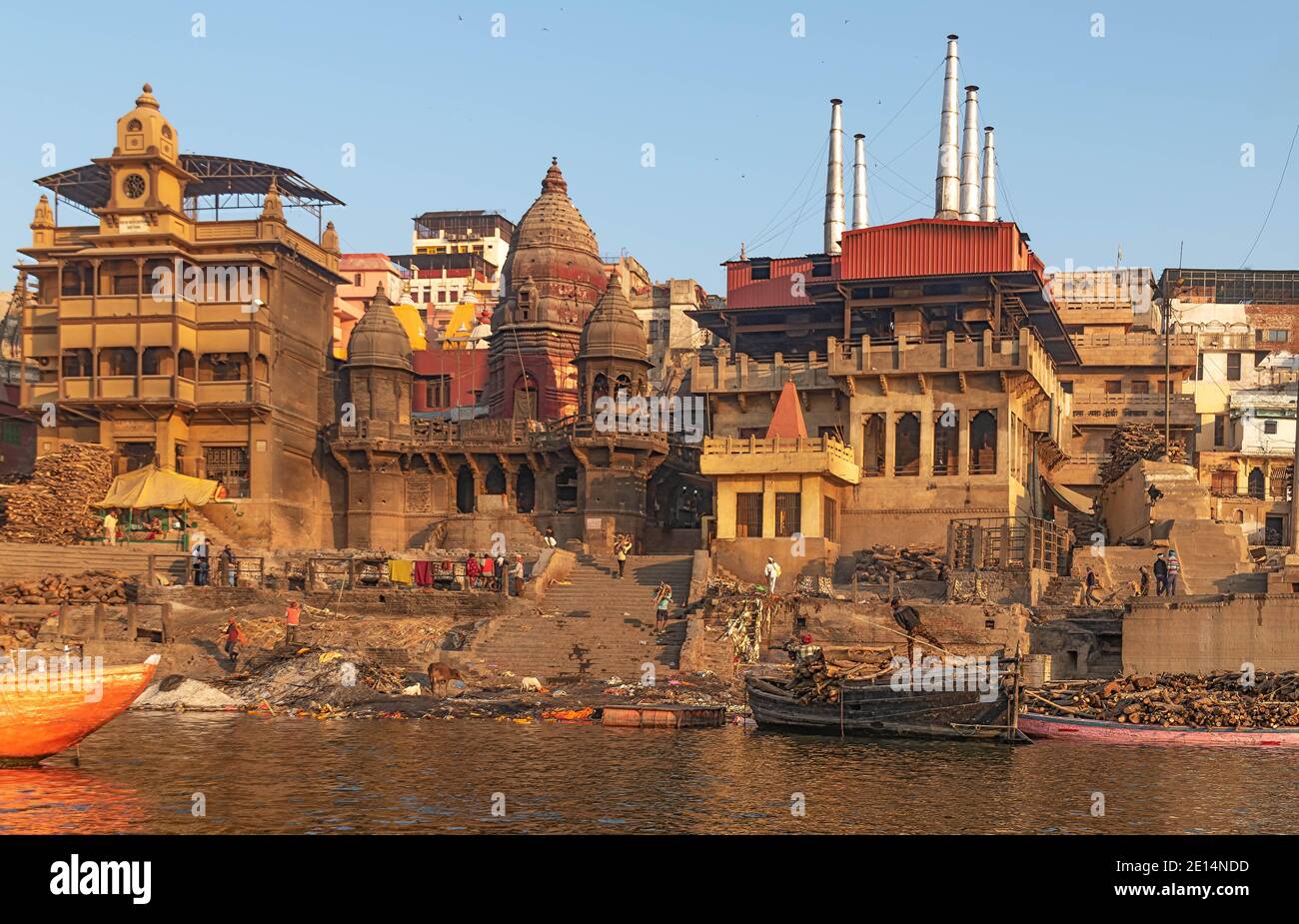 Brennender Ghat in Varanasi, Indien Stockfoto