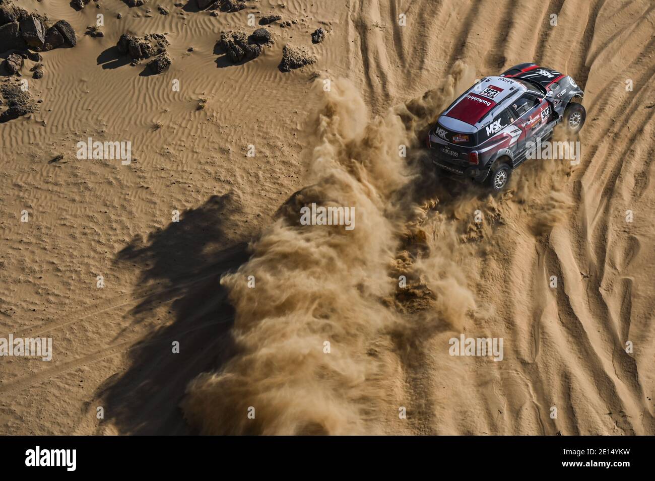 #323 Krotov Denis (rus), Uperenko Oleg (lva), Mini, MSK Rally Team, Auto, Aktion während der 2. Etappe der Dakar 2021 zwischen Bisha und Wadi Al Dawasir, in Saudi-Arabien am 4. Januar 2021 - Foto Eric Vargiolu / DPPI / LM Stockfoto