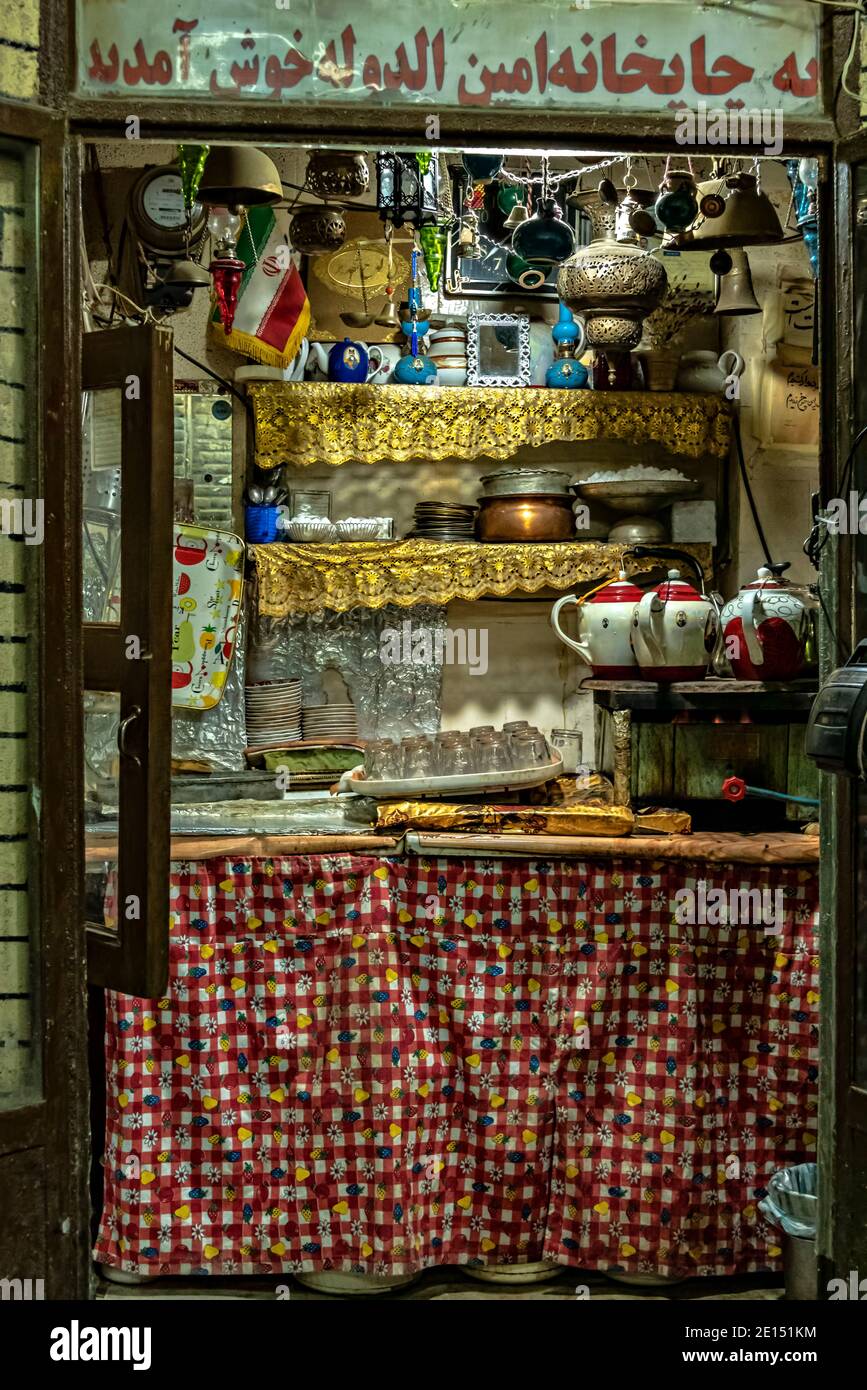 23. Oktober 2018. Teehaus in Aminoddole Caravansarai oder Timche Plaza, Kashan Basar, Kashan, Iran. Stockfoto