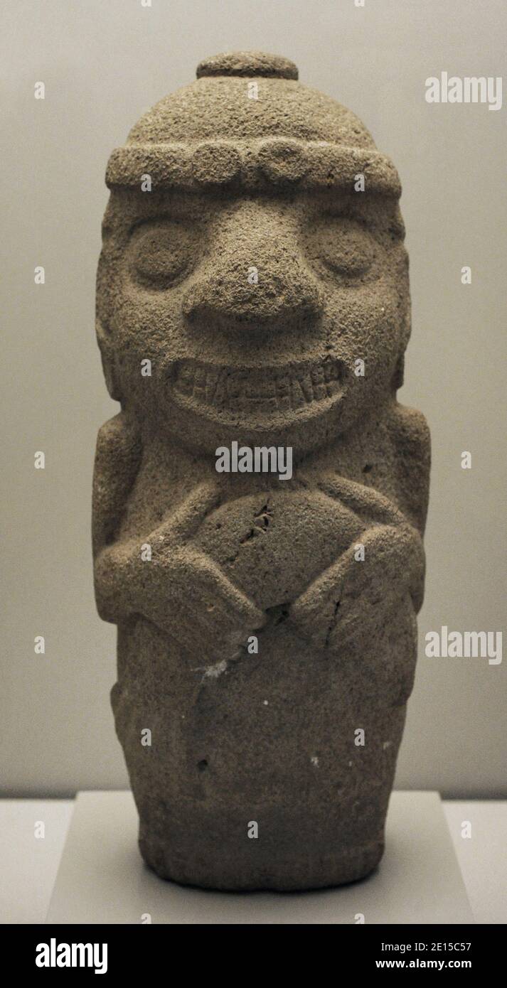 Skulptur mit einem Häuptling. San Agustin Kultur (100-1000 n. Chr.). Kolumbien. Südamerika. Museum of the Americas. Madrid, Spanien. Stockfoto