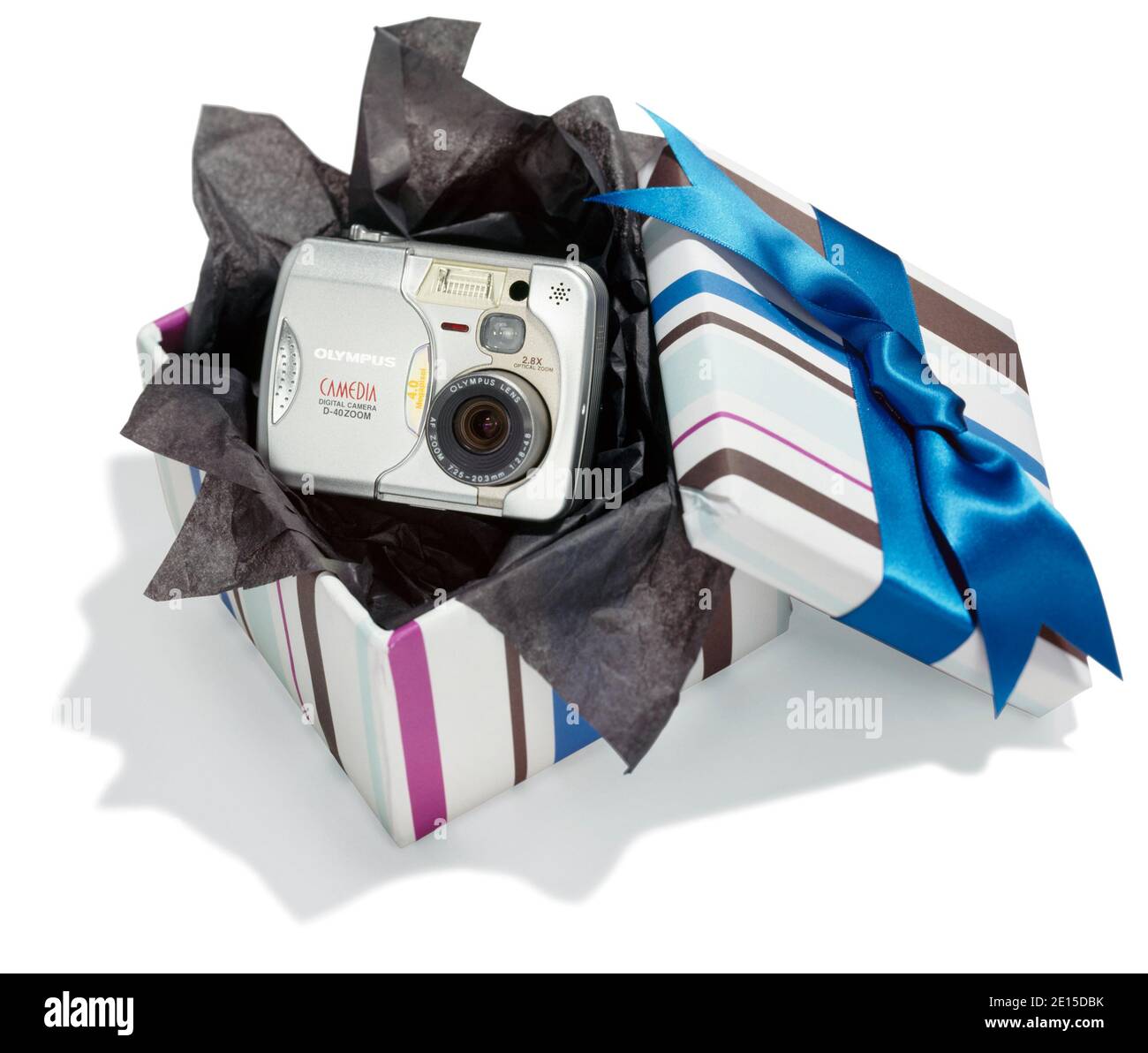 Olympus Camedia Kamera Geschenkbox auf weißem Hintergrund fotografiert Stockfoto