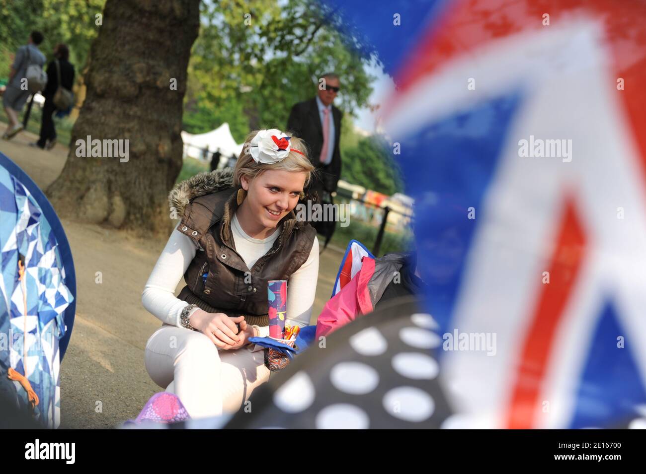 Atmosphäre in der Mall vor der Hochzeit von Prinz William und Kate Middleton, die morgen in London, Großbritannien, am 28. April 2011 stattfinden wird. Foto von Thierry Orban/ABACAPRESS.COM Stockfoto