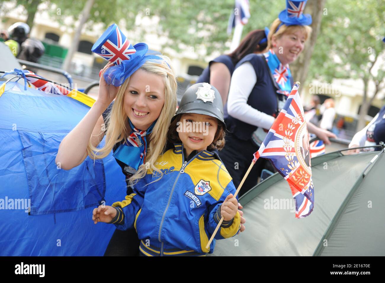 Atmosphäre in der Mall vor der Hochzeit von Prinz William und Kate Middleton, die morgen in London, Großbritannien, am 28. April 2011 stattfinden wird. Foto von Thierry Orban/ABACAPRESS.COM Stockfoto