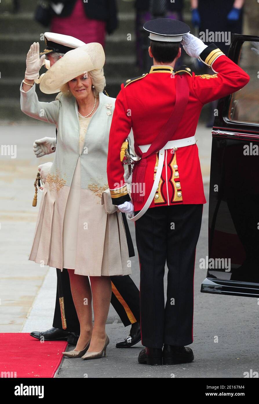 Prinz Charles, der Prinz von Wales und Camilla Herzogin von Cornwall kommen in Westminster Abbey zur Hochzeit von Prinz William mit Kate Middleton, in London, Großbritannien, am 29. April 2011 an. Foto von Frederic Nebinger/ABACAPRESS.COM Stockfoto
