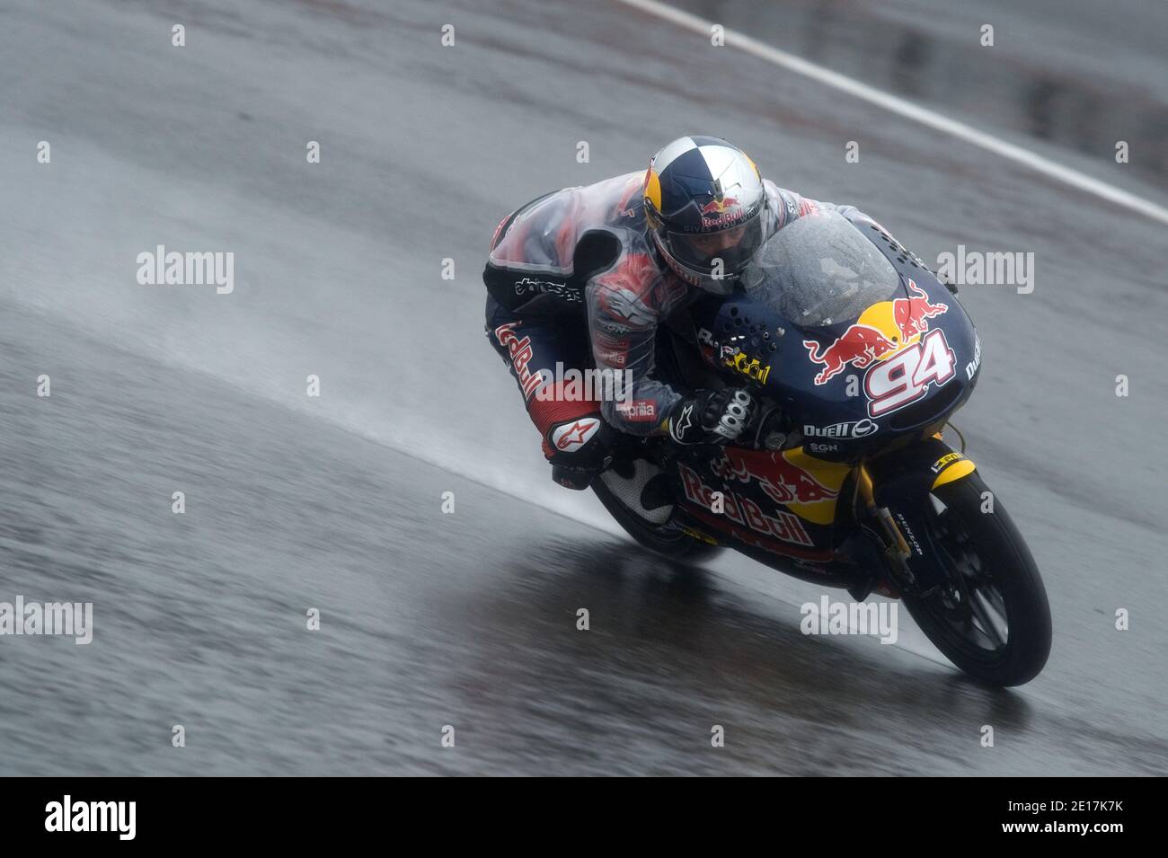 Der deutsche 125er-Fahrer Jonas Folger beim 125er-Rennen des MotoGP British Grand Prix in Silverstone, Großbritannien, am 12. Juni 2011. Foto von Malkon/ABACAPRESS.COM Stockfoto