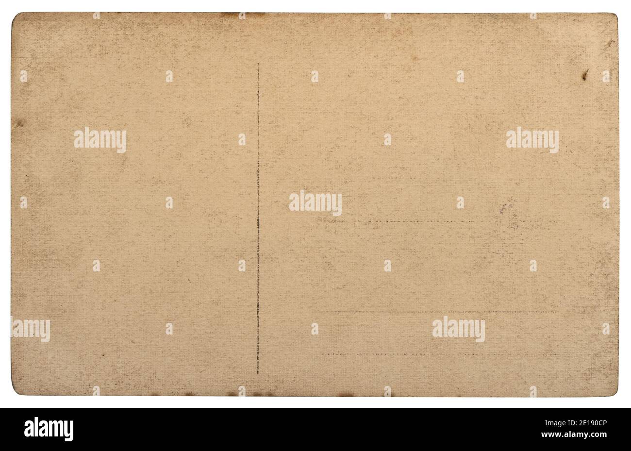 Verwendetes Papier isoliert auf weißem Hintergrund. Vorlage für Vintage-Postkarten Stockfoto