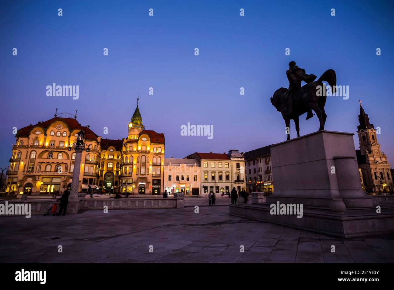 Union Square und die Statue von Michael dem Tapferen, Oradea Stadt, Bihor County, Rumänien. Foto aufgenommen am 23. März 2019. Stockfoto