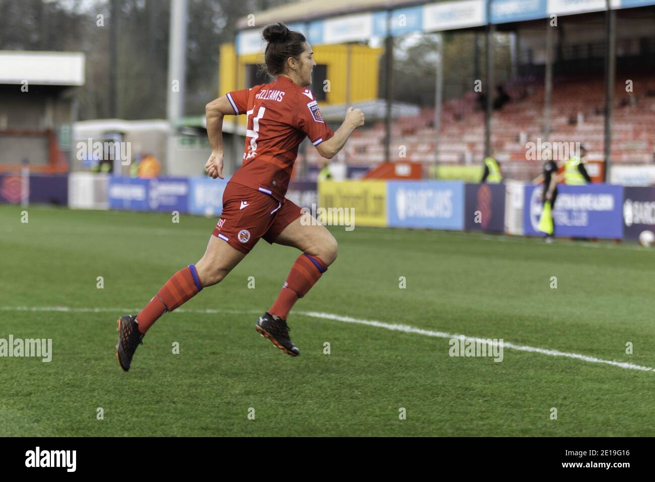 Ein Reading-Spieler während der Frauen Super League Spiel zwischen Brighton und Reading im People's Pension Stadium in Crawley. Leo Winter-Alsop/SPP Stockfoto